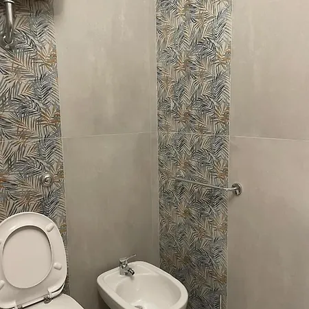 帝洛伦佐之家公寓 * 切萨雷奥港