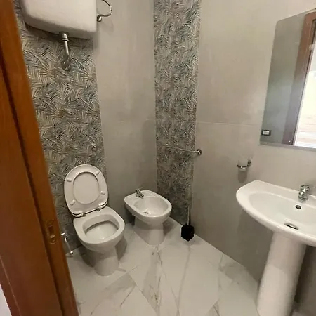 帝洛伦佐之家公寓 招待所 *